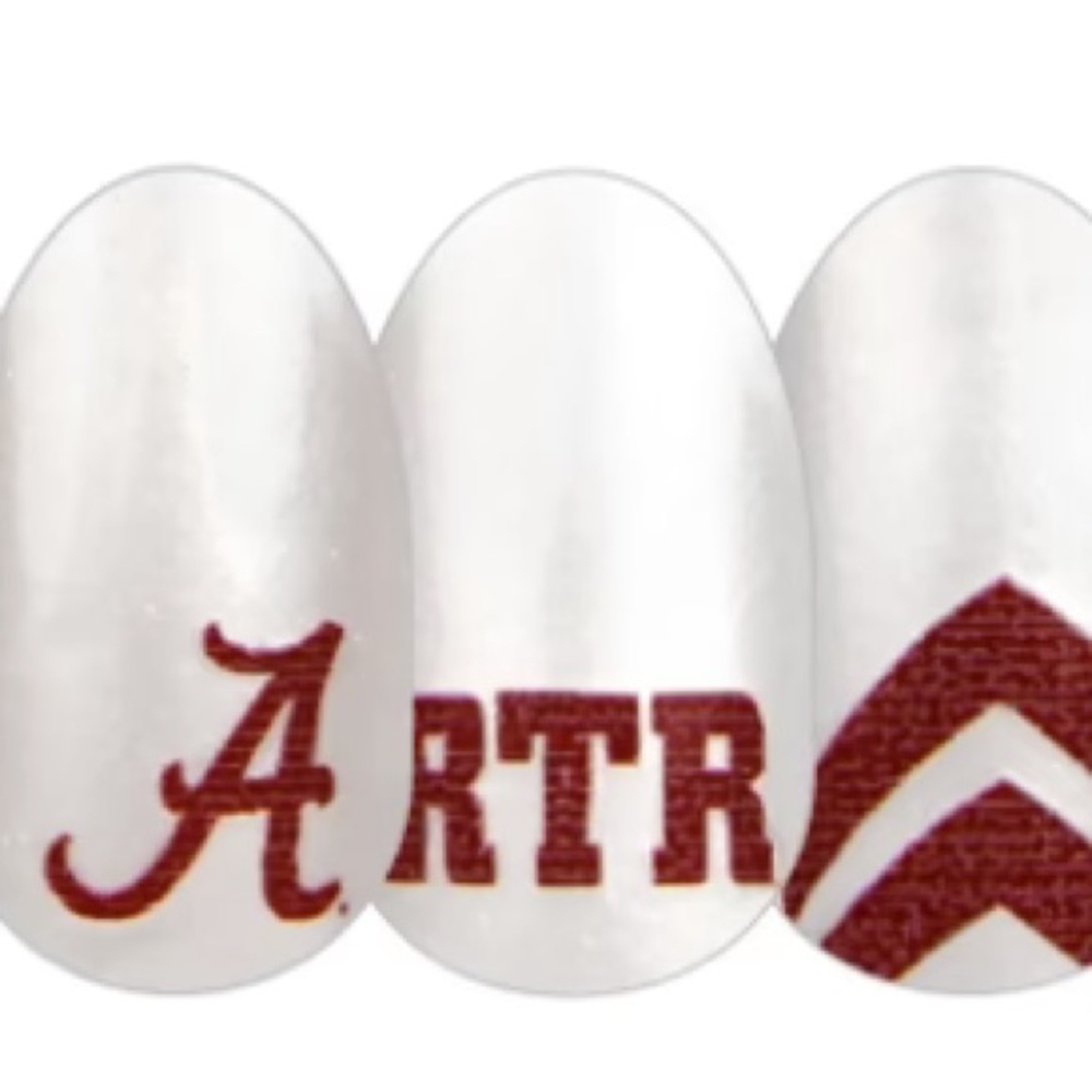 Color Street THE UNIVERSITY OF ALABAMA We’ve Got Spirit Collegiate Collection